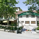 Hotel Santana *