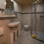 Hotel Santana *